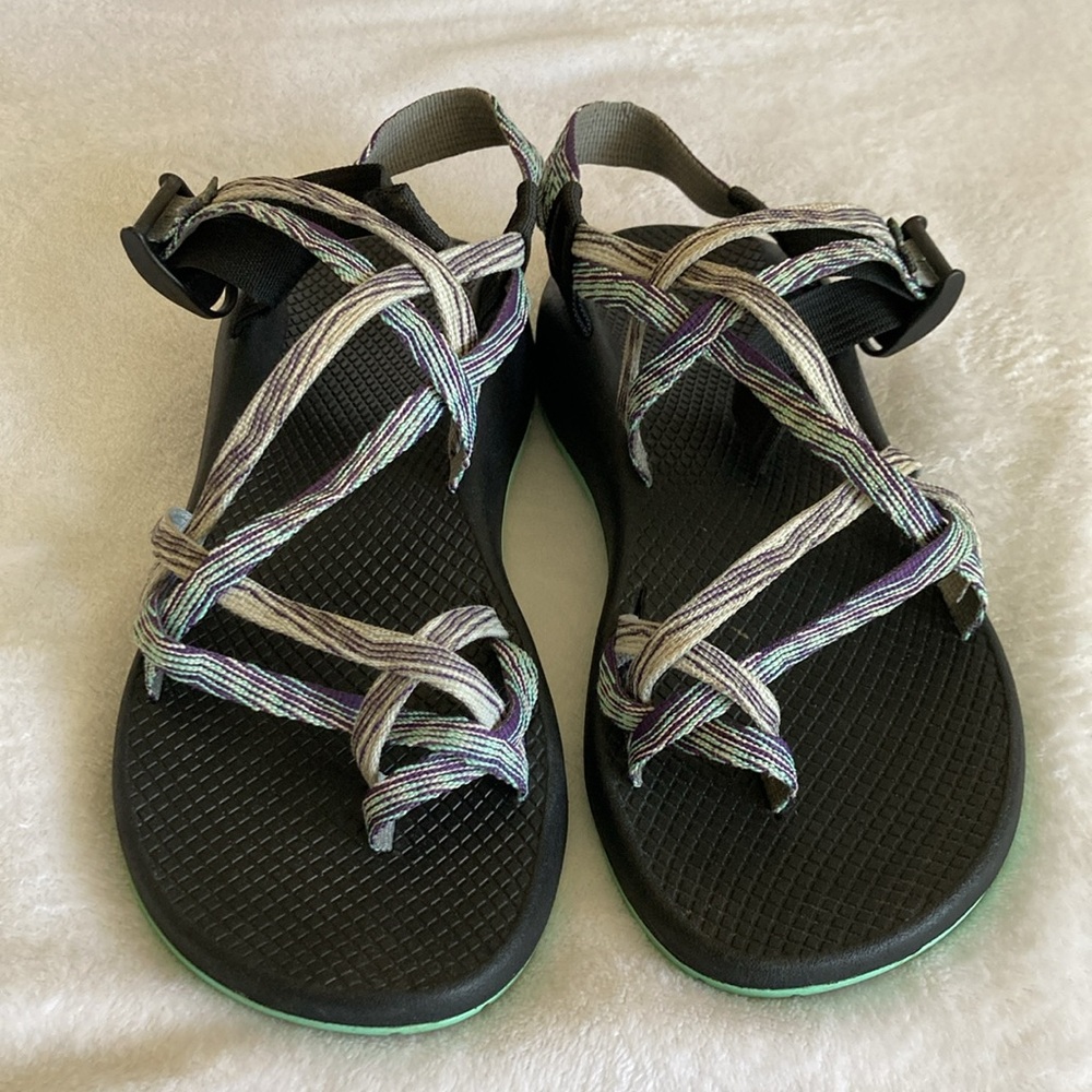Chaco Sandals women's size 10 multicolor straps
